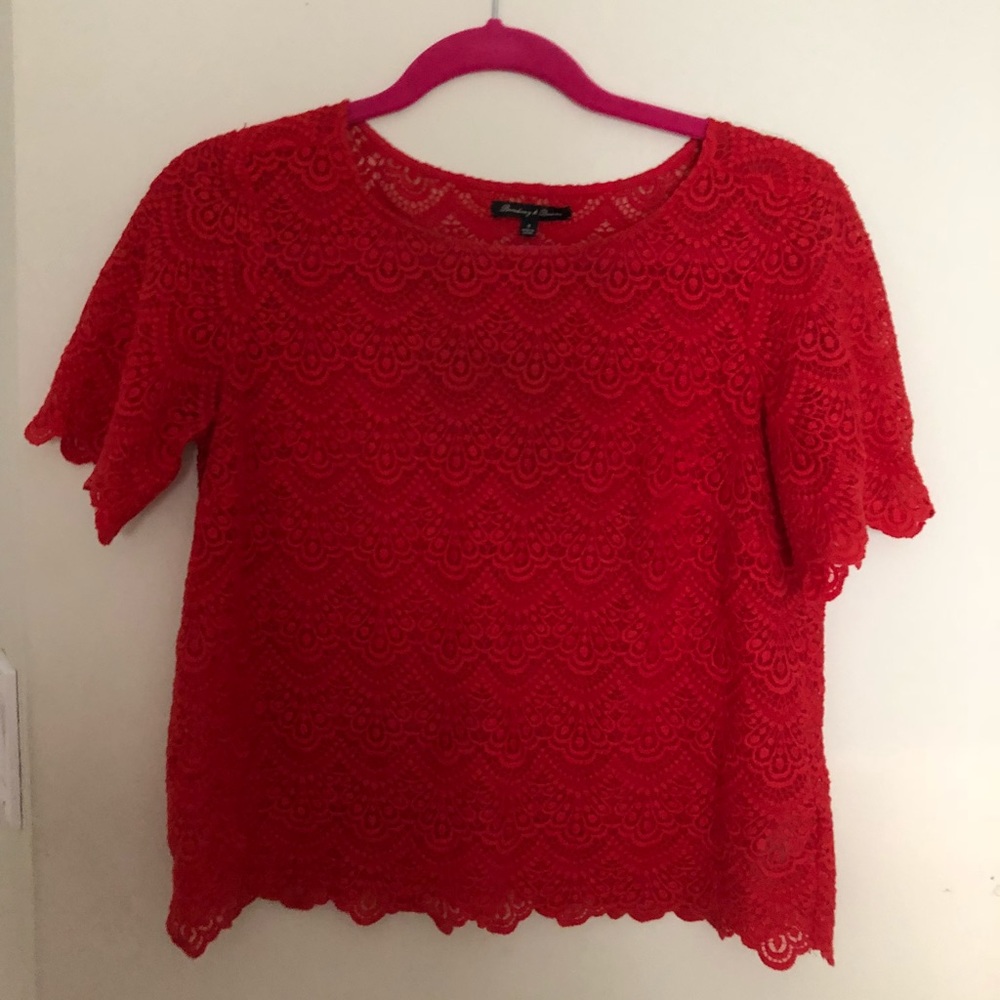 Lace Red Cropped Top - Picture 2 of 5
